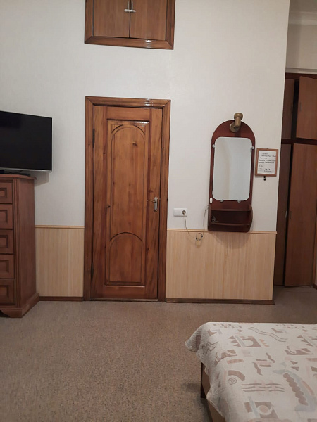 1- комн. дом 30 м² ул. Санаторская 