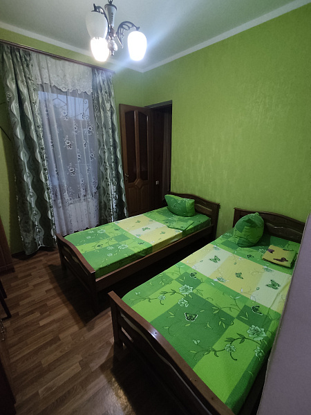 3-х местный 12 м² эт. 1 и 2 ул. Кирова 32