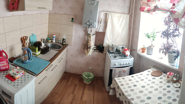 2- квартира 42 м² эт. 3/4 пр. Ленина 44.