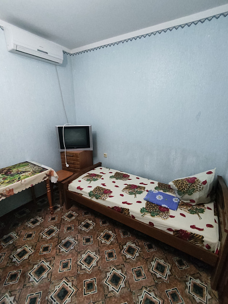 3-х местный 12 м² эт. 1 и 2 ул. Кирова 32