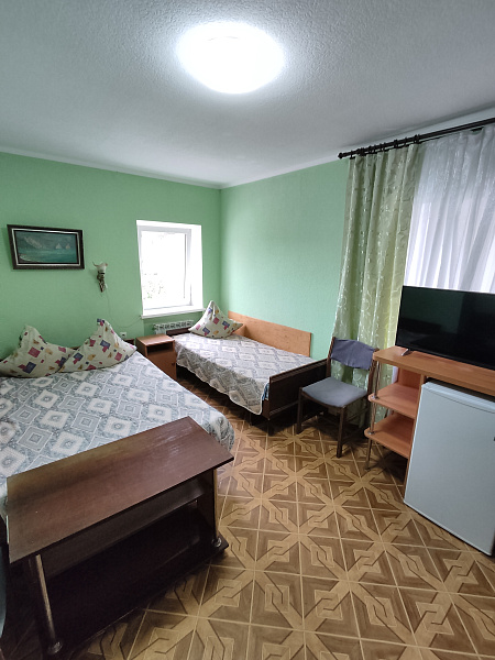 4-х местный  эт 2/2 , ул. Московская  22 а 