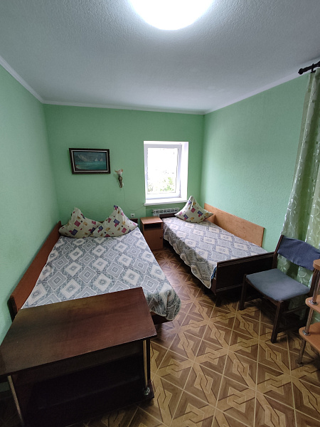 4-х местный  эт 2/2 , ул. Московская  22 а 