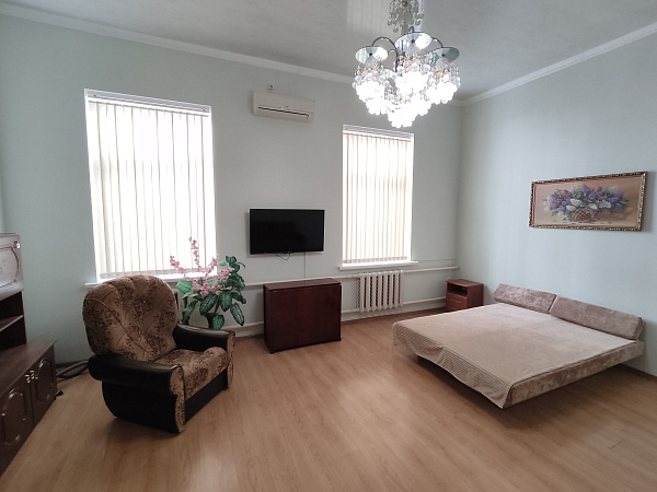 2-х.комн. 55 м²  ул. Революция 