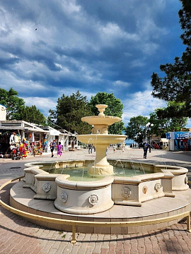 Развлечения в Евпатории: Парк Фрунзе и Другие Увлекательные Места