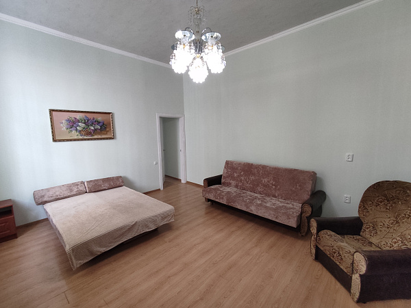 2-х.комн. 55 м²  ул. Революция 