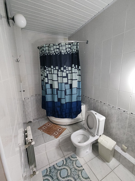 2-х местный  12 м², эт. 2/3 ул. Комсомольская 8