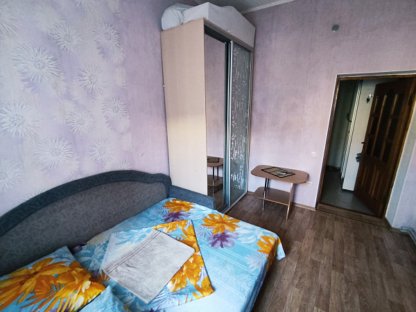 2- квартира 42 м²  ул. Кирова 30