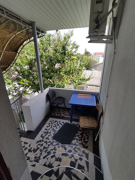 2-х местный 12 м² эт 3/3 ул. Комсомольская 8