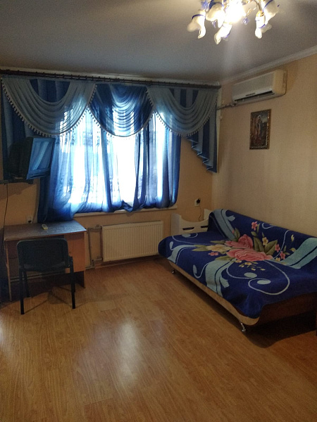 1-к.номер 28 м²  2 эт. Санаторская 