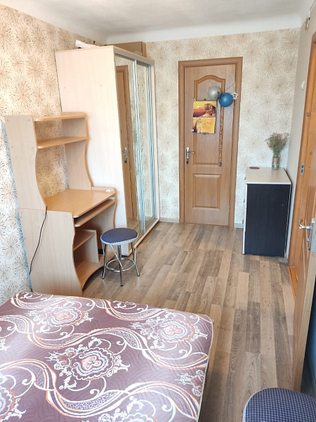 2- квартира 42 м² эт. 3/4 пр. Ленина 44.