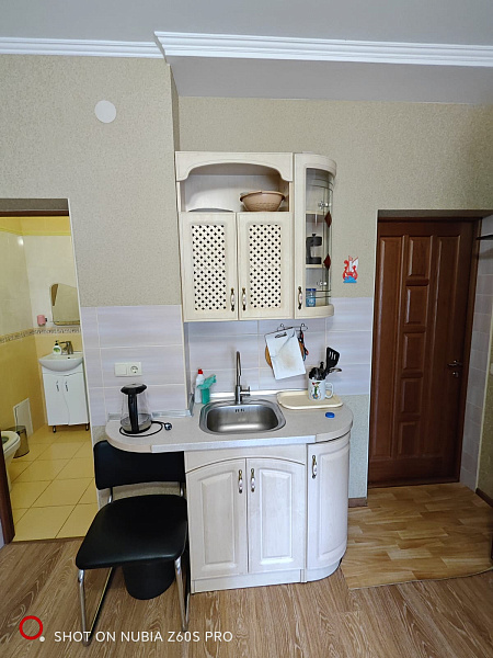 1.к.Студия.26.кв. 2 этаж. ул. Санаторская 10